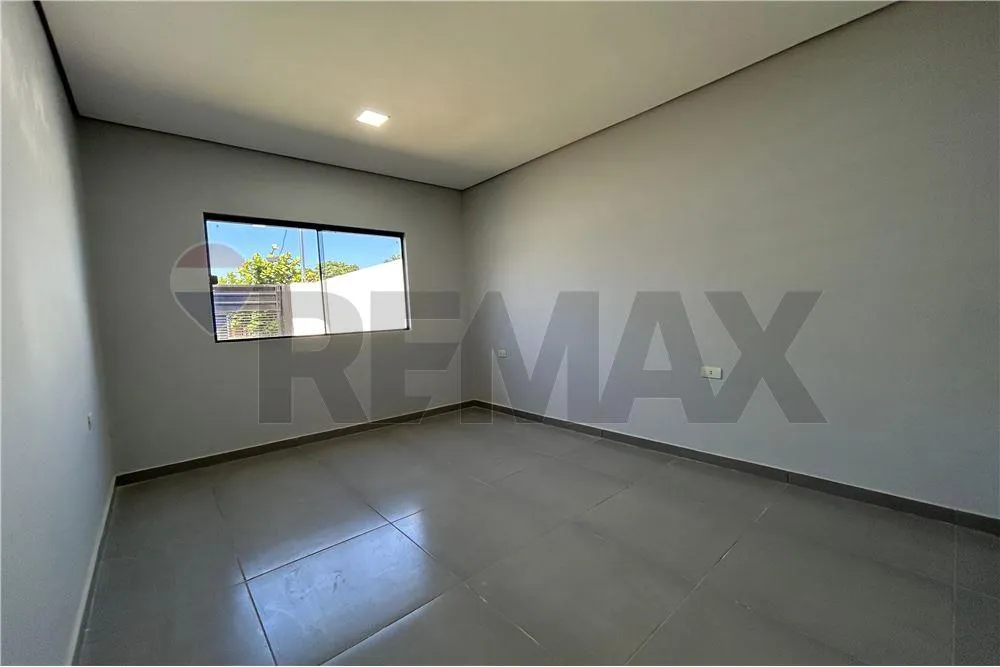 Duplex en venta en MBOKAJATY