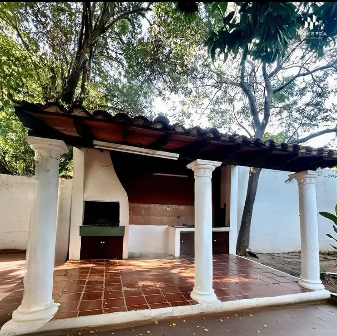 Casa en alquiler en Villa Elisa
