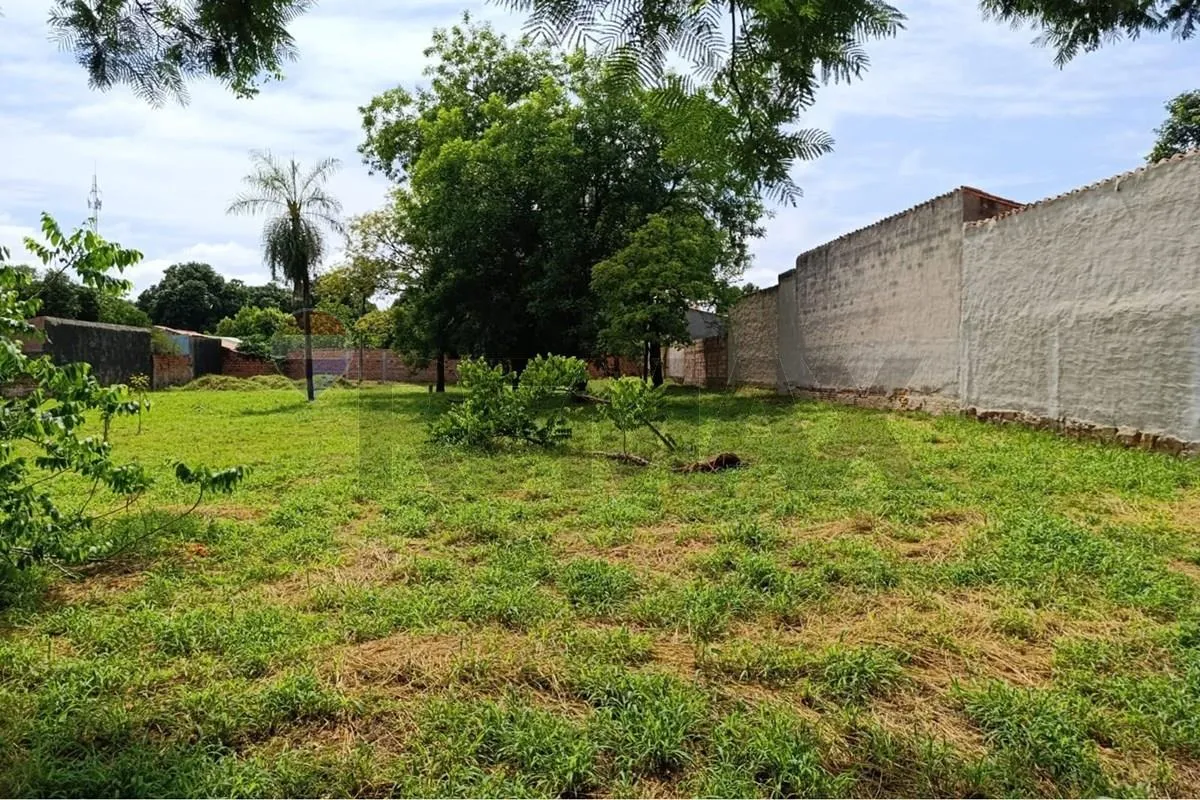Terreno en venta en Roberto L. Pettit
