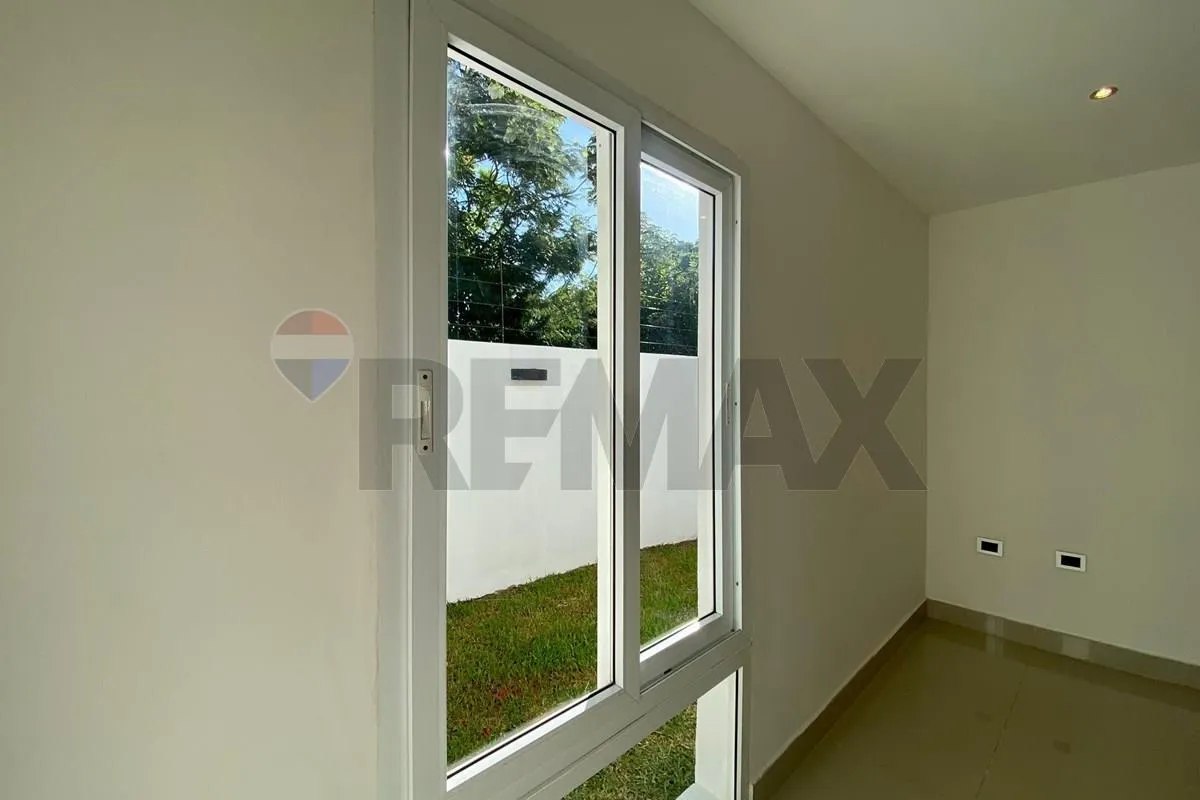 Casa en venta en Luque