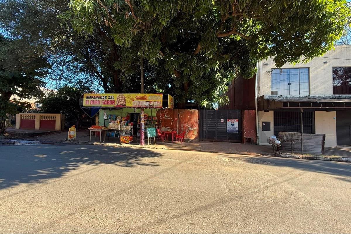 VENDO AMPLIO TERRENO EN FDO DE LA MORA-PITIANTUTA