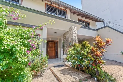 Casa en alquiler en Herrera