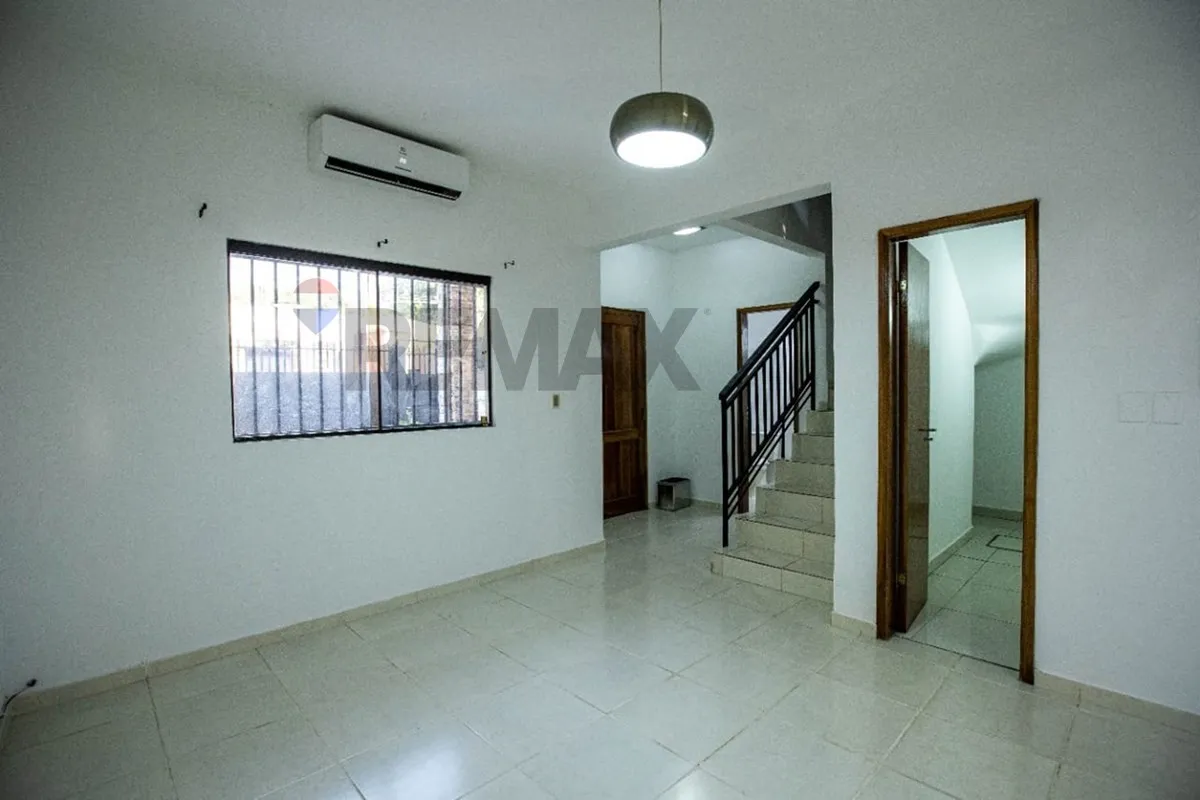 Duplex en venta en Mbachio I