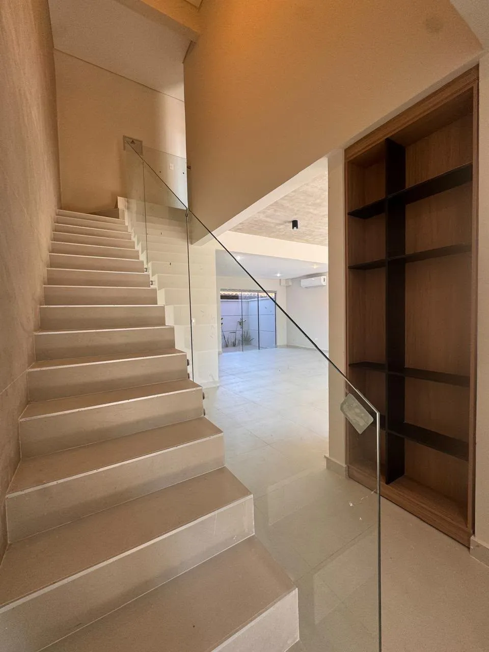 Duplex en venta y alquiler en villa adela