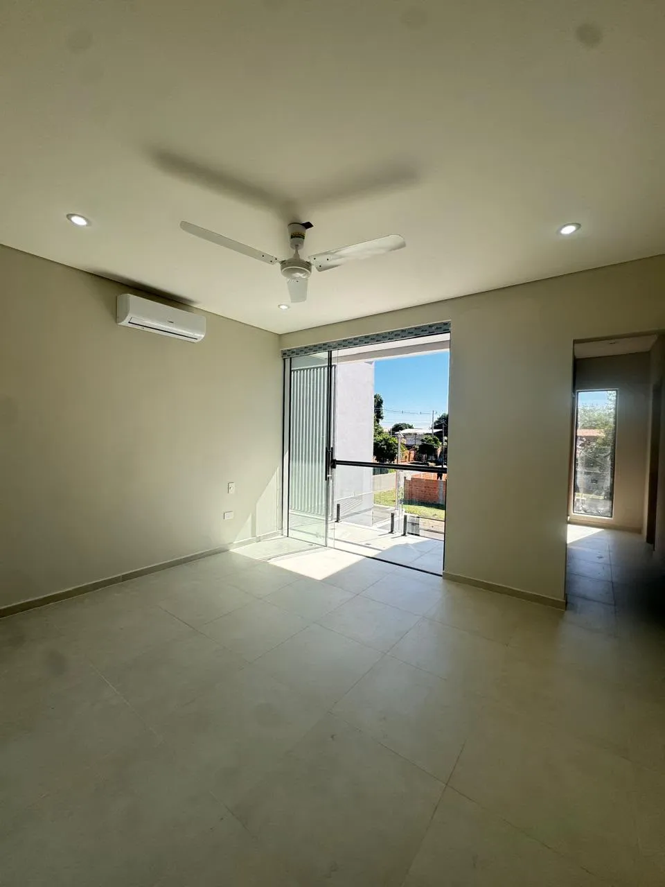 Duplex en venta y alquiler en villa adela