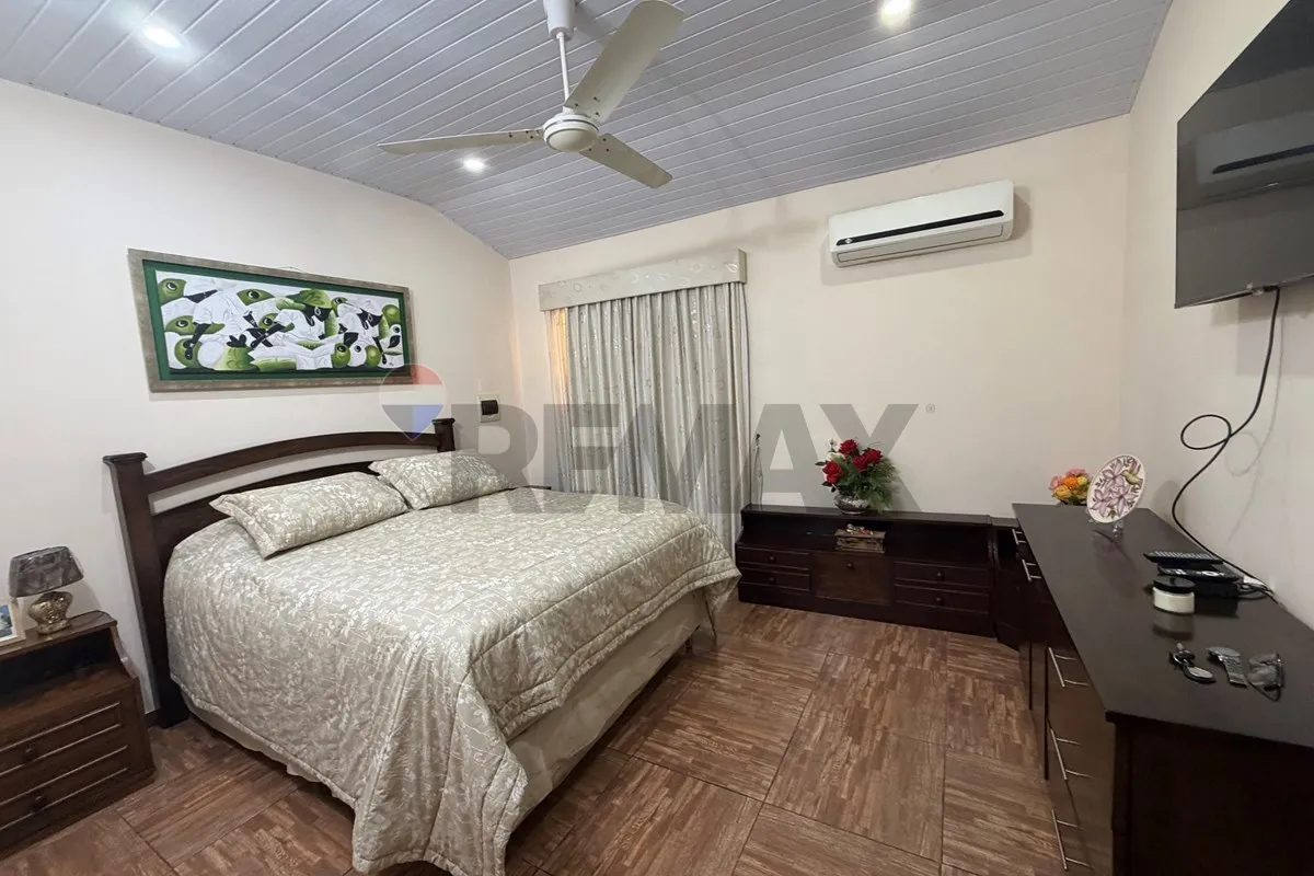 Casa en venta en Bernardino Caballero