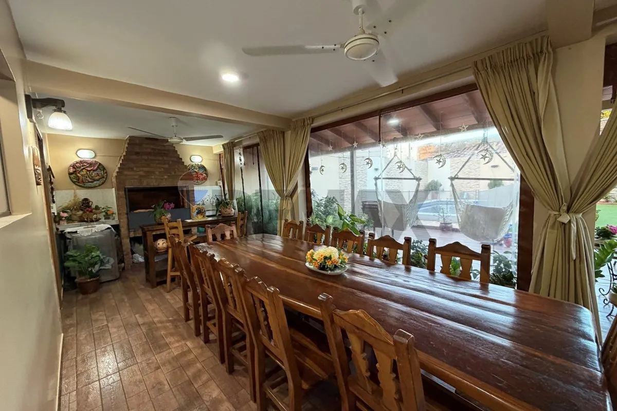 Casa en venta en Bernardino Caballero
