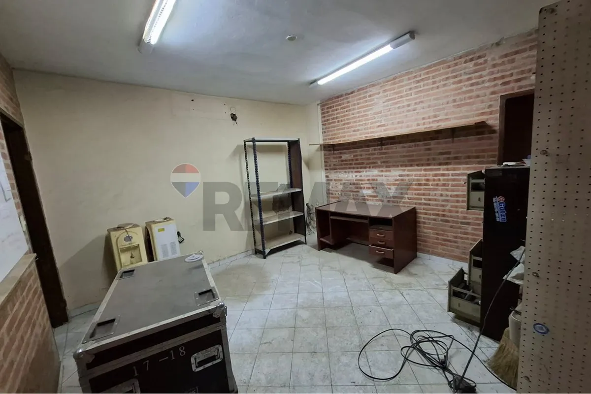 Deposito en venta en Callejón - casi Tte. Ettiene - Laguna Grande
