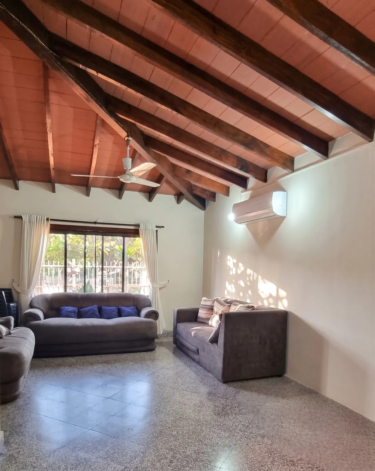 Casa en venta en Barrio Kennedy